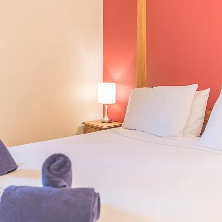 1 Dixon Ground * Coniston