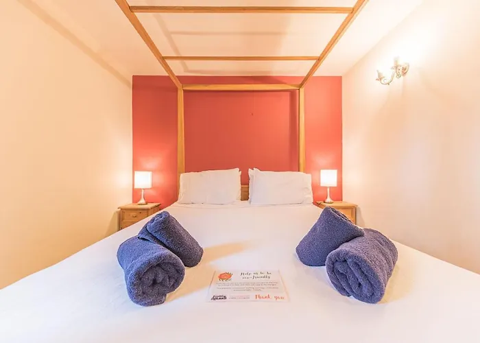 1 Dixon Ground بيت للعطل *